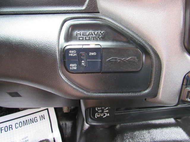 Used 2022 RAM 3500 Tradesman w/ Chrome Appearance Group AWD/4WD image 43