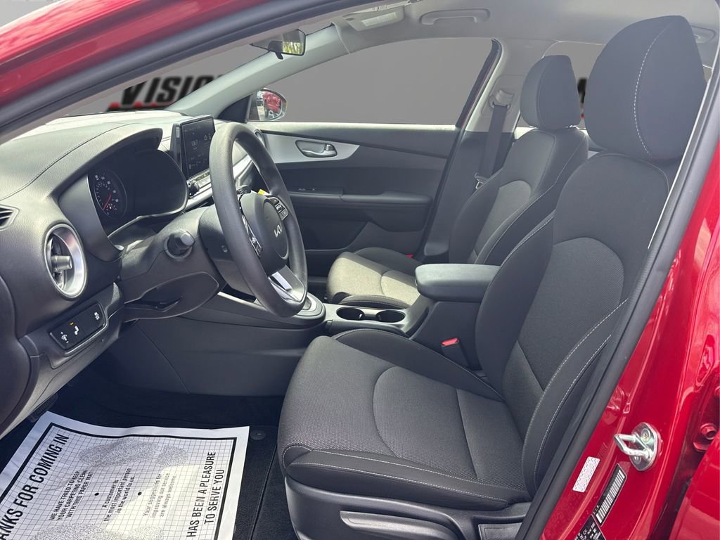 Used 2023 Kia Forte LXS w/ LXS Technology Package image 9