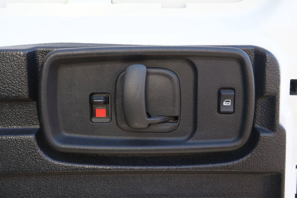 Used 2022 Chevrolet Express 3500 w/ Driver Convenience Package image 45