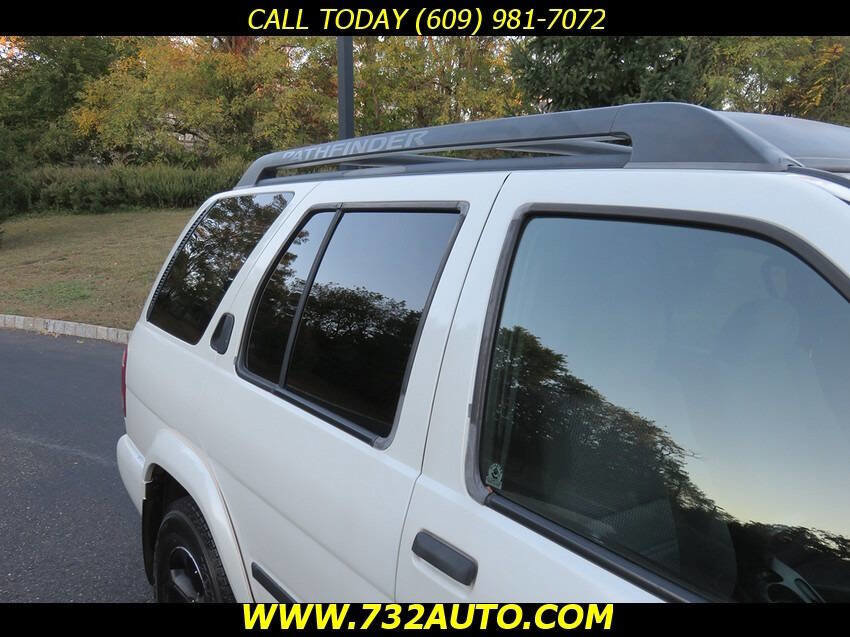 Used 2004 Nissan Pathfinder SE w/ (POP) SE Popular Pkg image 32