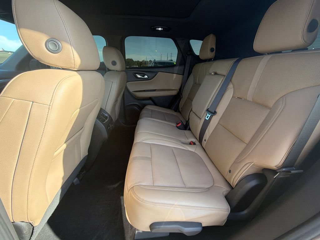 Used 2019 Chevrolet Blazer Premier w/ Sun and Wheels Package FWD image 16
