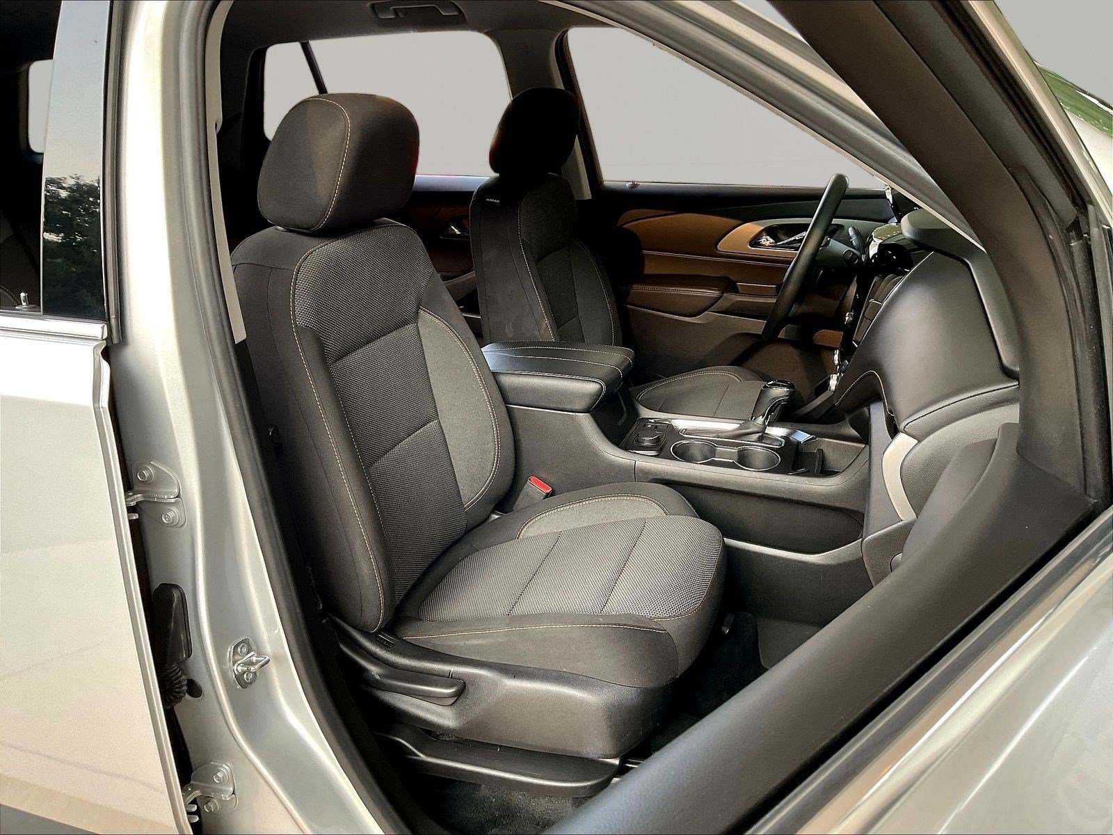 Used 2019 Chevrolet Traverse LS FWD image 29