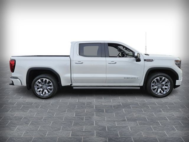 Used 2025 GMC Sierra 1500 Denali image 4