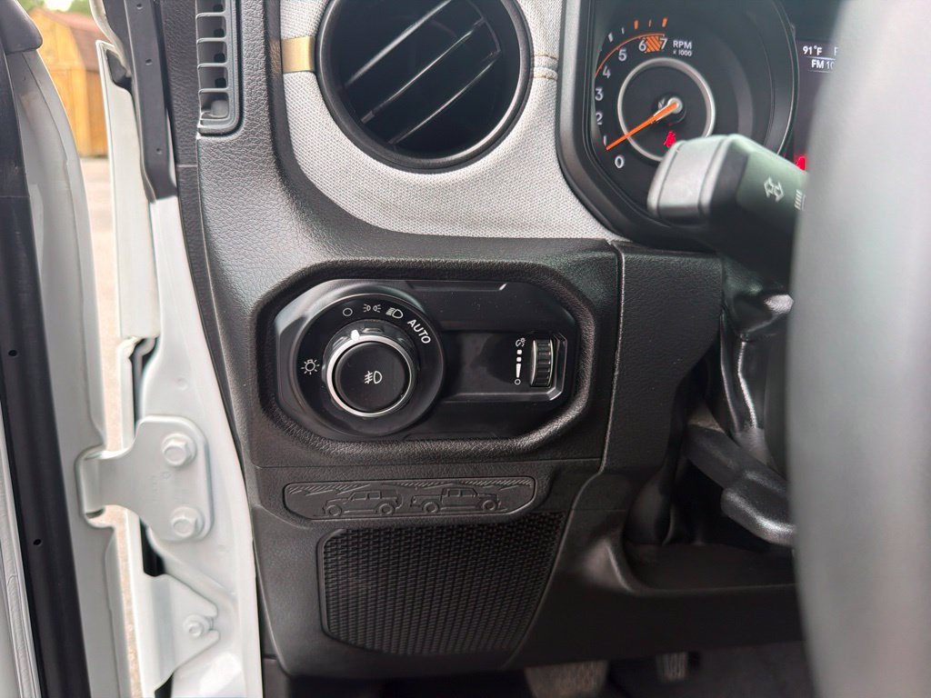 Used 2024 Jeep Wrangler Unlimited Sport AWD/4WD image 14