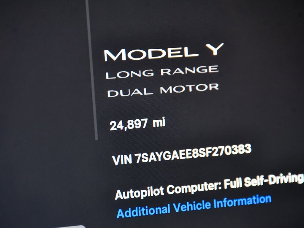 Used 2025 Tesla Model Y Long Range AWD/4WD image 29