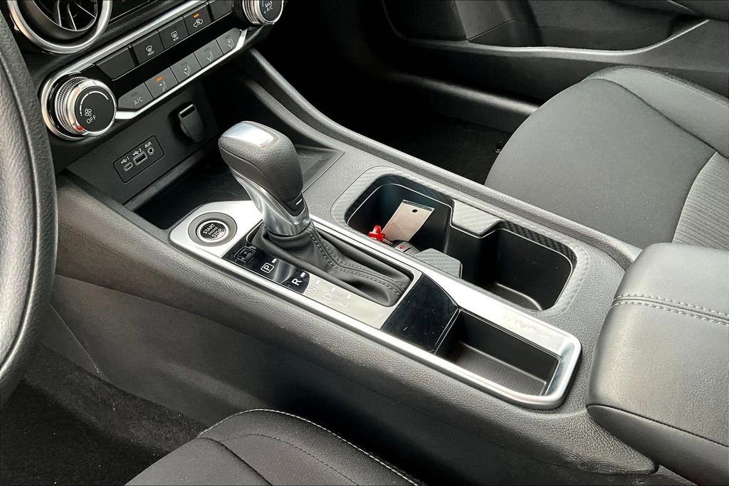 Certified 2023 Nissan Sentra SV FWD image 18
