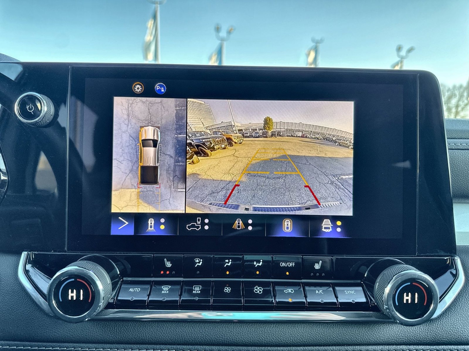 Used 2024 Chevrolet Colorado LT w/ LT Convenience Package II image 19