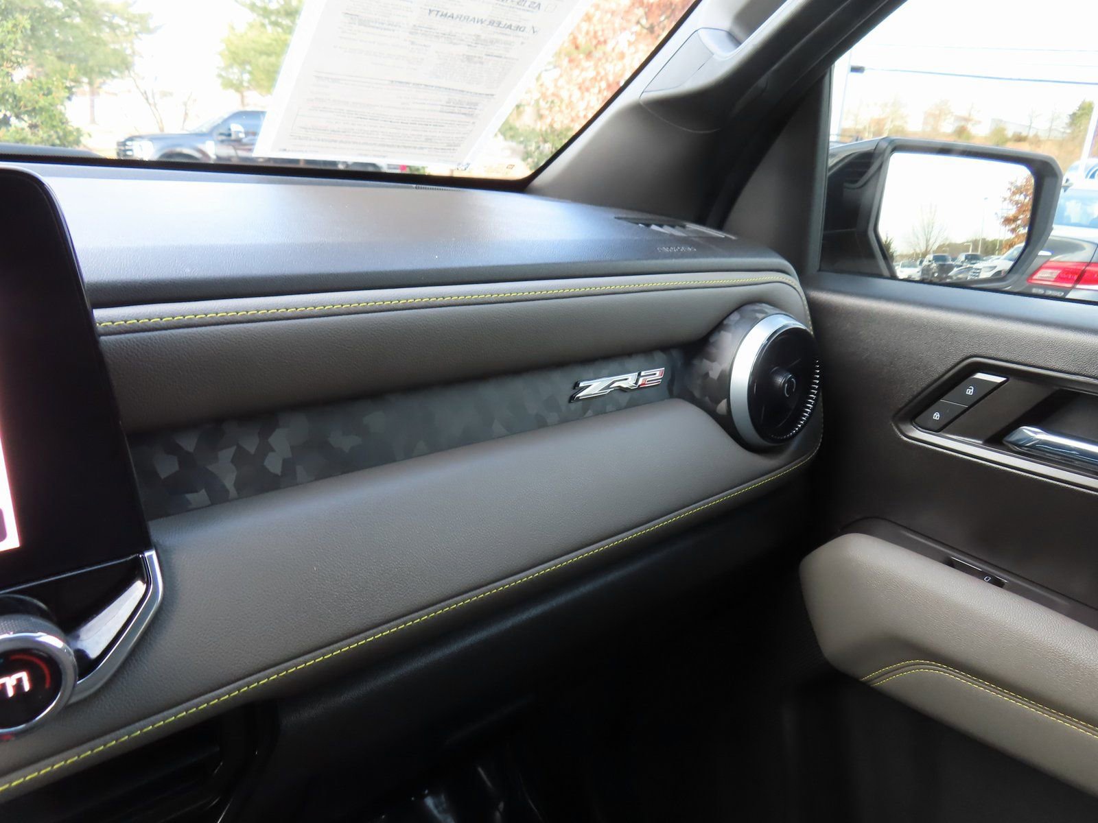 Used 2023 Chevrolet Colorado ZR2 w/ ZR2 Convenience Package III image 25