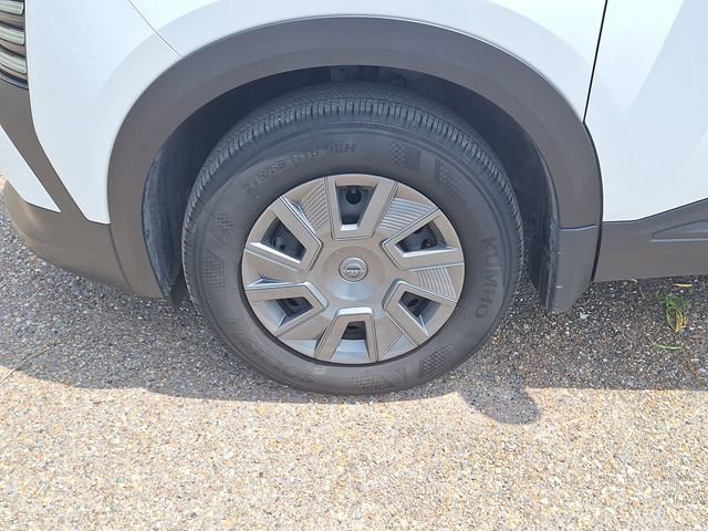 Certified 2025 Nissan Kicks S AWD/4WD image 16