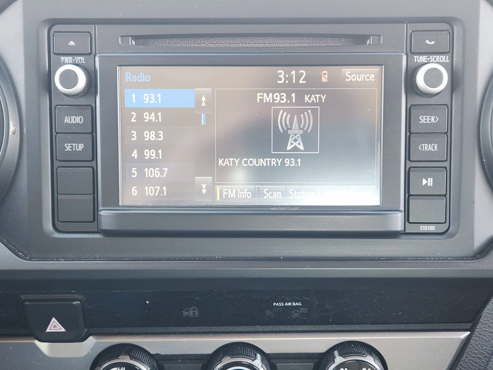 Used 2018 Toyota Tacoma SR image 20