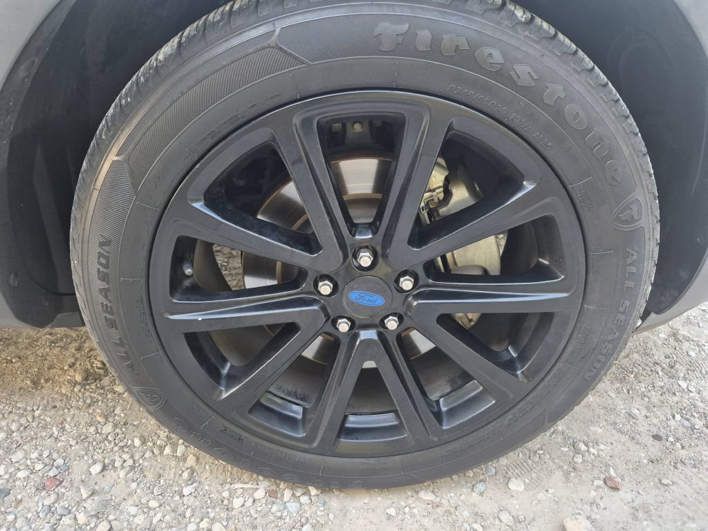 Used 2018 Ford Explorer XLT w/ Equipment Group 202A FWD image 31