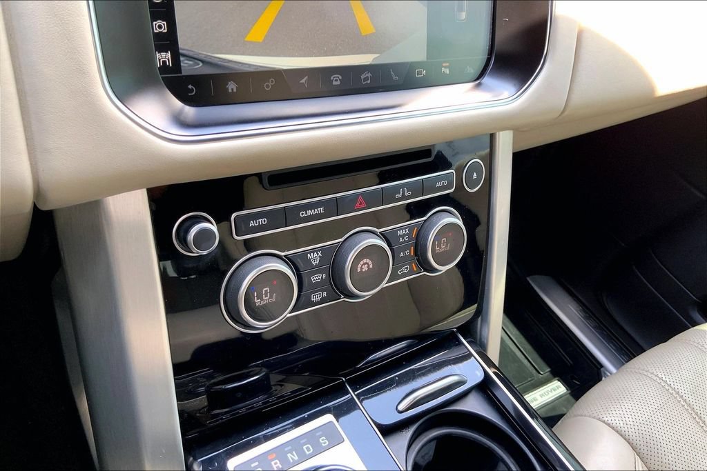 Used 2017 Land Rover Range Rover Supercharged AWD/4WD image 15