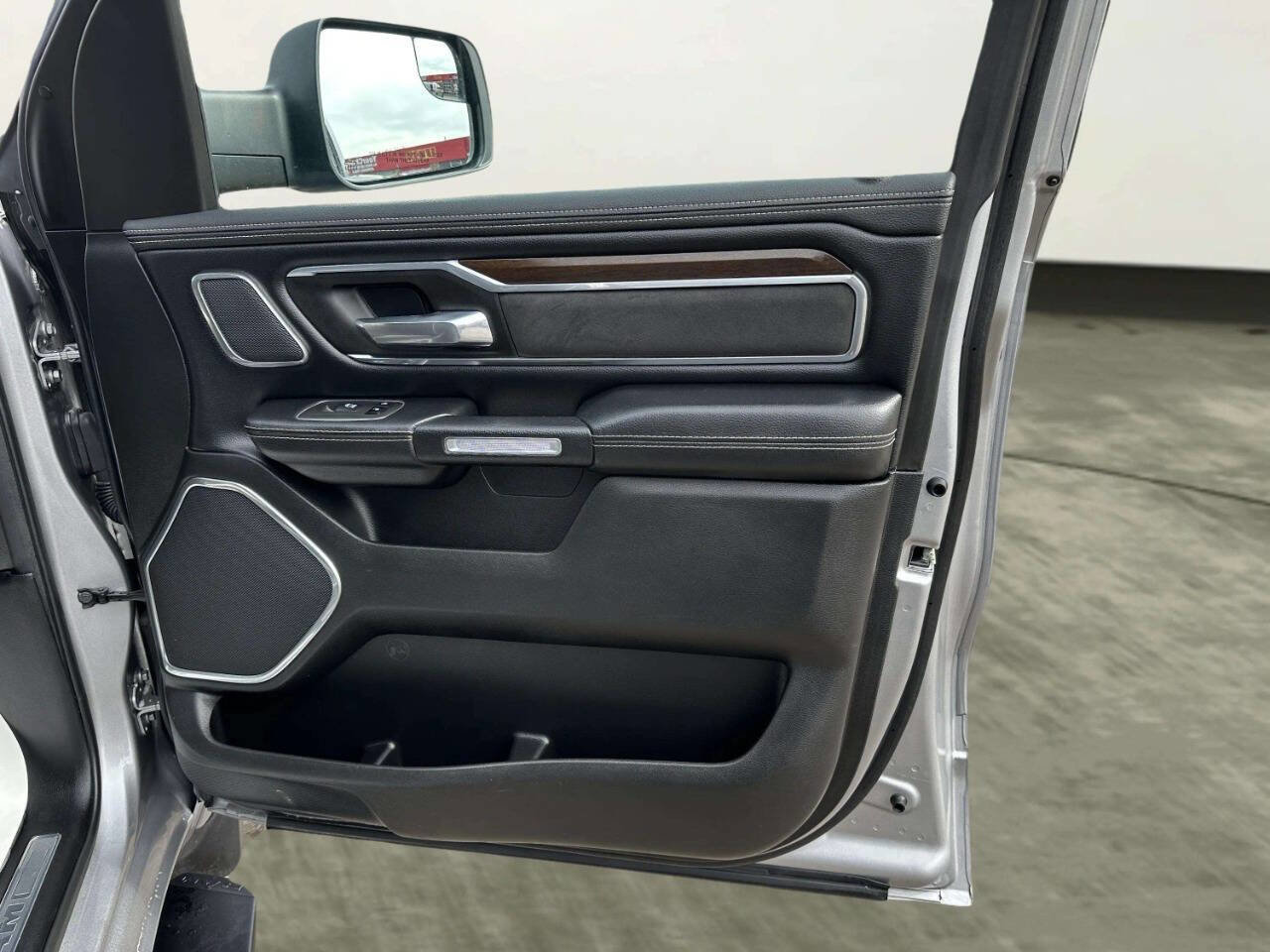 Used 2021 RAM 1500 Laramie image 25