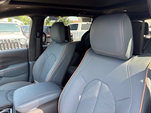 New 2027 Chrysler Pacifica Pinnacle AWD/4WD image 9