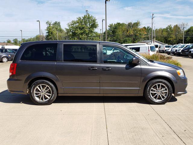 Used 2016 Dodge Grand Caravan SE image 7