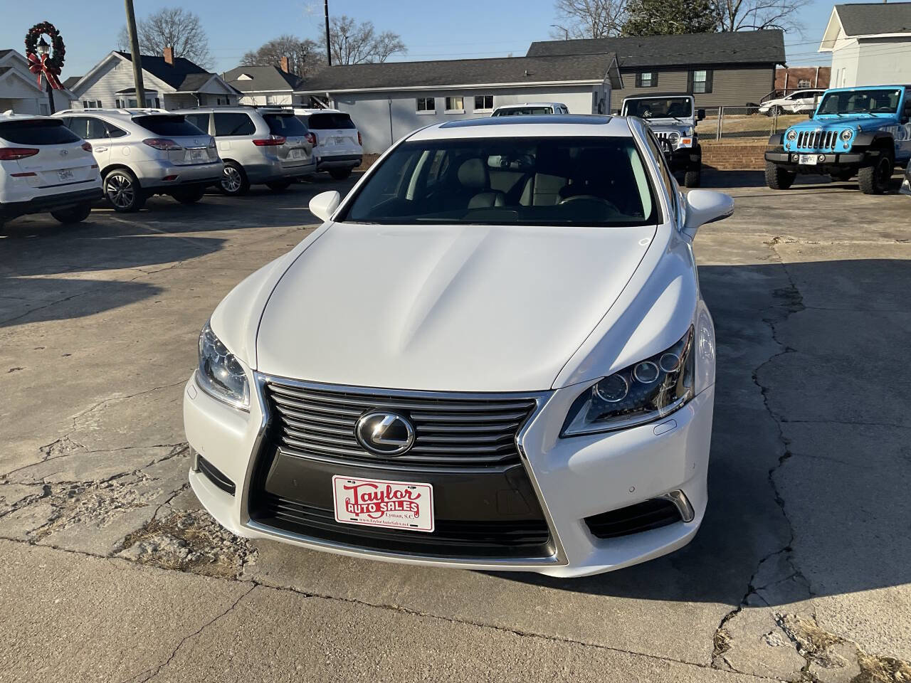 Used 2014 Lexus LS 460 w/ Comfort Package image 8