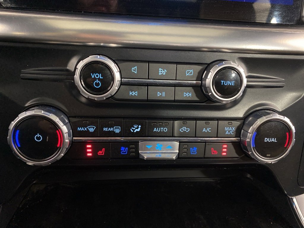 Used 2023 Ford F150 Lariat w/ Equipment Group 502A High image 9