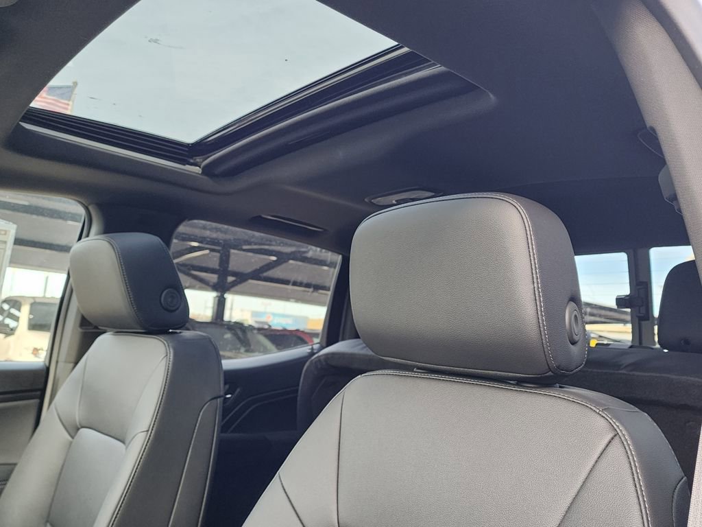 New 2026 GMC Canyon Elevation w/ Convenience Package image 16