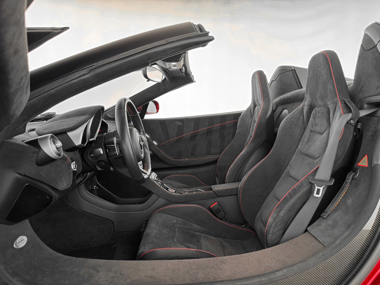 Used 2015 McLaren 650S Spider image 14