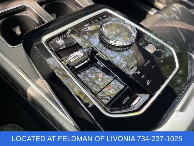 Used 2023 BMW 760i xDrive AWD/4WD image 16