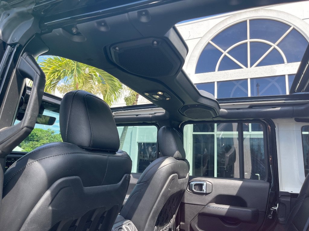 Used 2022 Jeep Wrangler Unlimited Rubicon 4xe w/ Safety Group AWD/4WD image 31