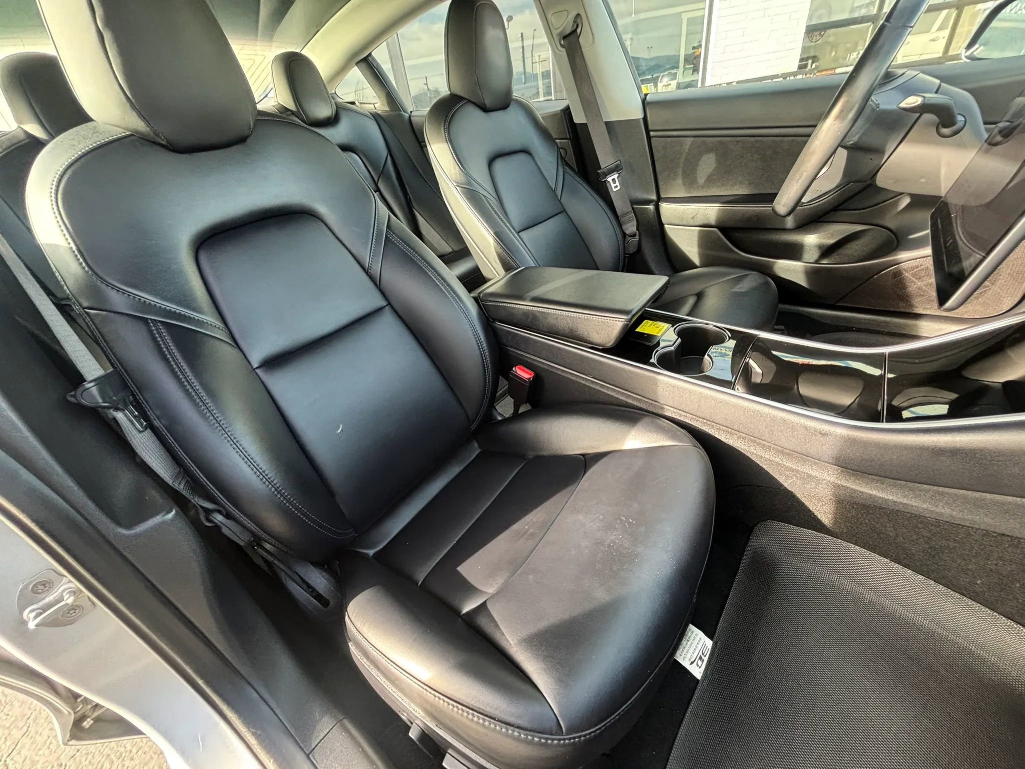 Used 2018 Tesla Model 3 Long Range image 12