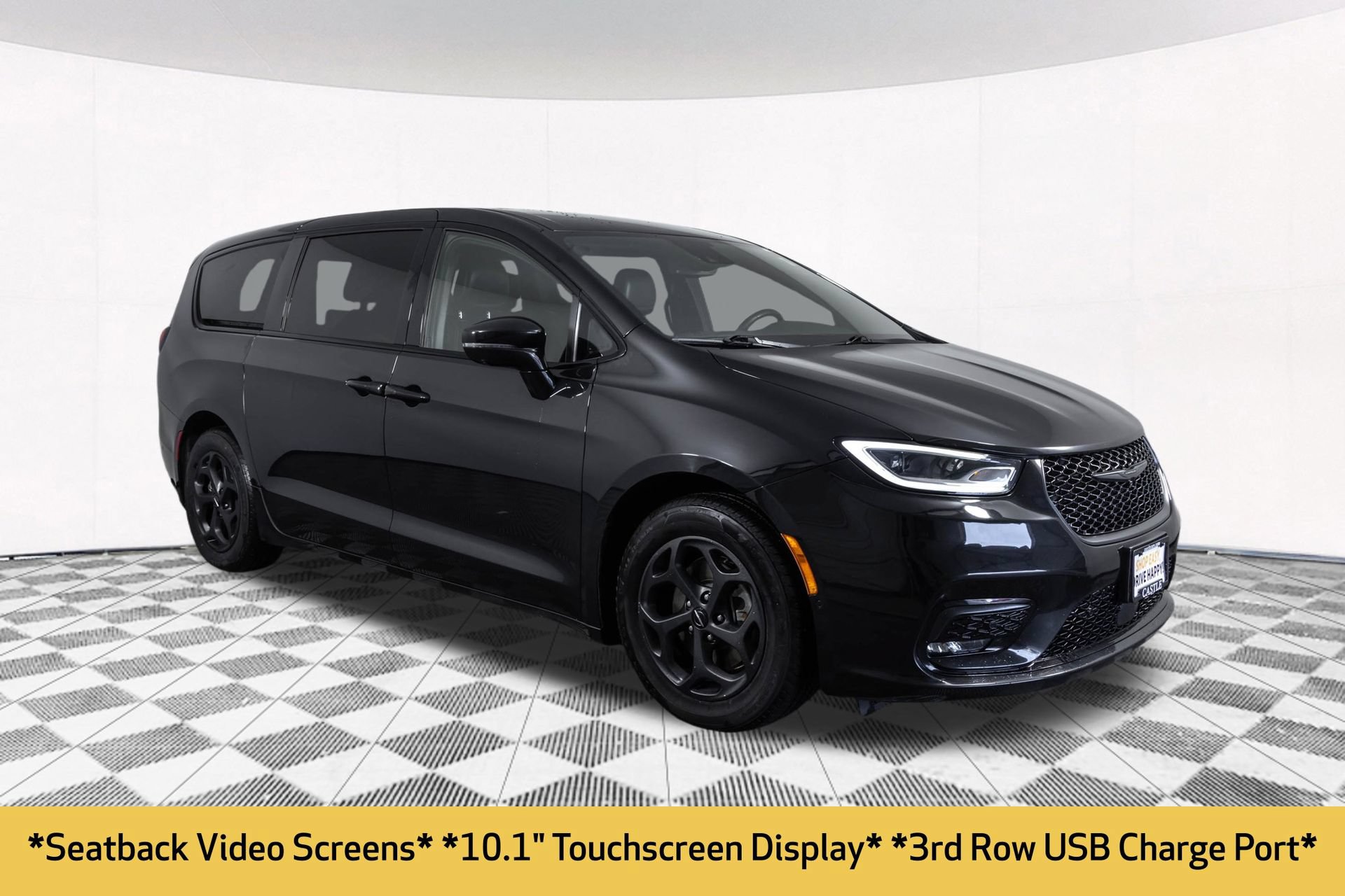 Used 2022 Chrysler Pacifica Touring-L w/ Uconnect Theater Family Group FWD image 26