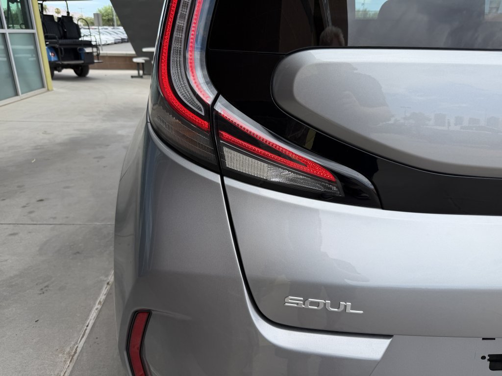 Used 2025 Kia Soul GT-Line w/ GT-Line Technology Package FWD image 14