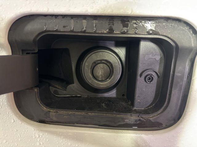 Used 2022 Jeep Grand Cherokee Summit w/ Luxury Tech Group V image 16