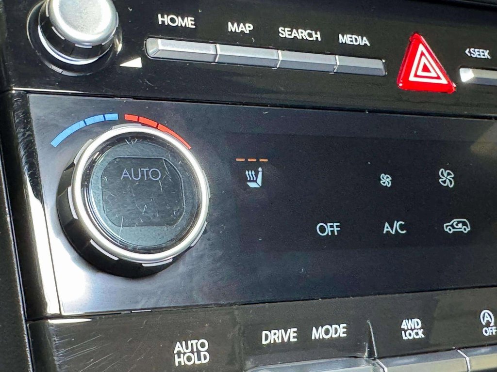 Used 2024 Hyundai Santa Fe XRT image 12