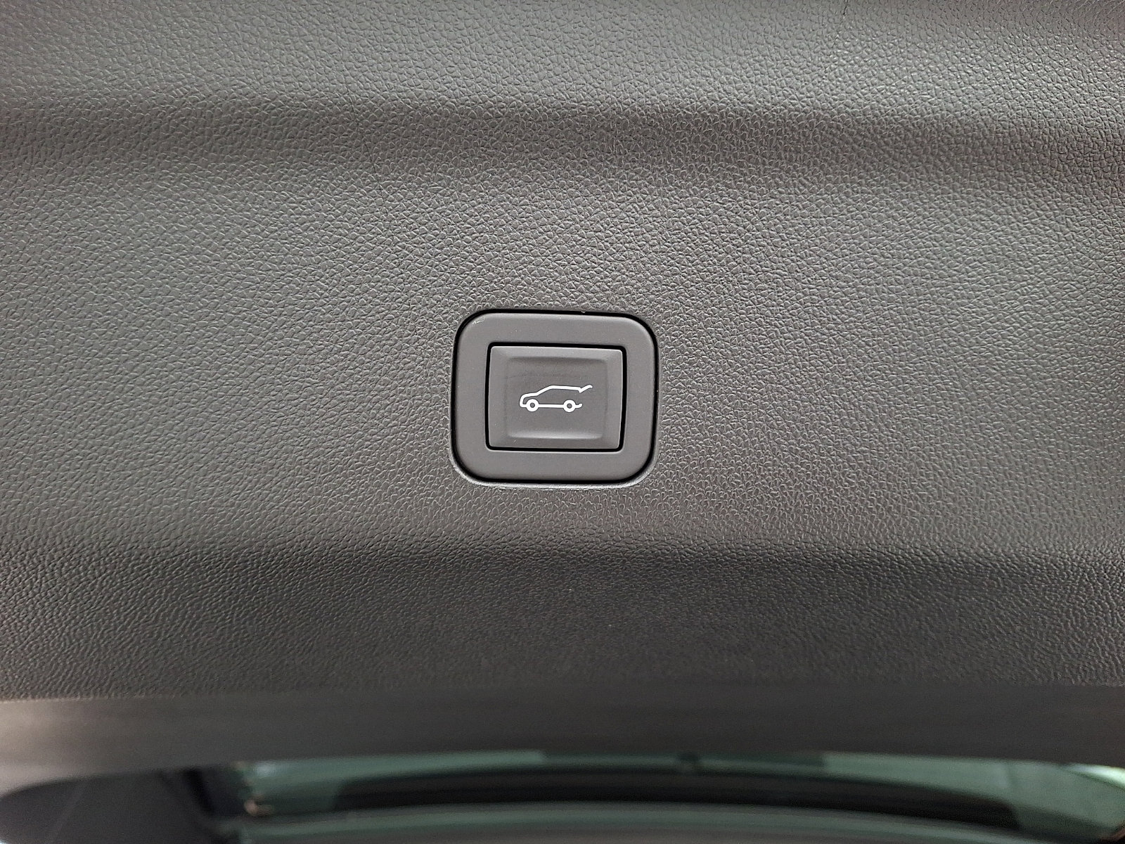 Used 2026 GMC Yukon XL Denali w/ Advanced Technology Package image 32