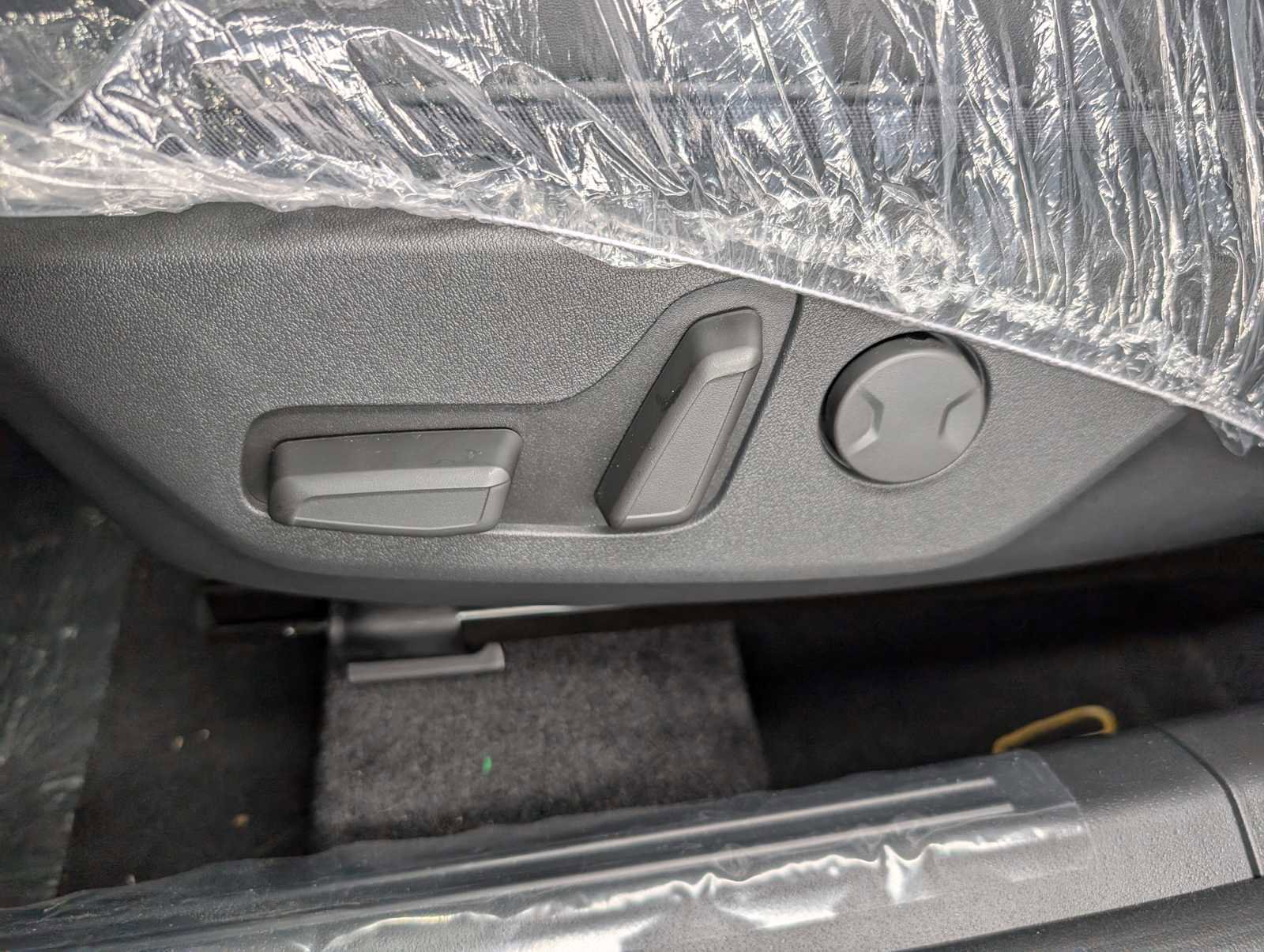 New 2025 Kia Niro EX image 32