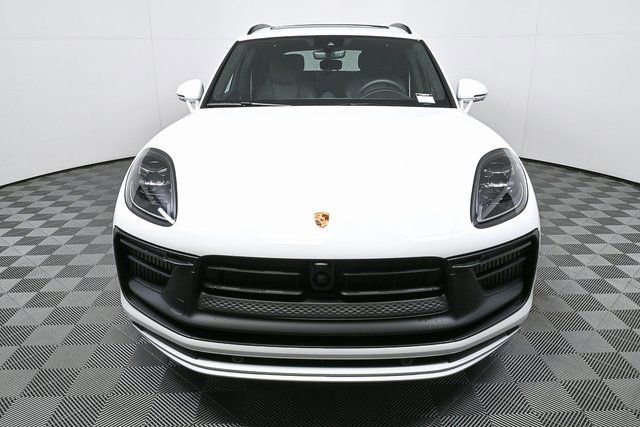 New 2026 Porsche Macan GTS image 44