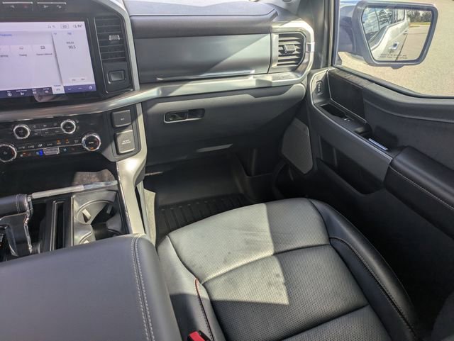Used 2023 Ford F150 Lariat w/ Trailer Tow Package image 19