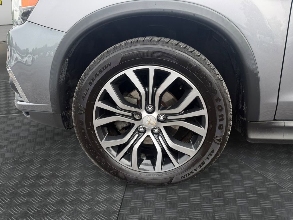 Used 2019 Mitsubishi Outlander Sport SE FWD image 14