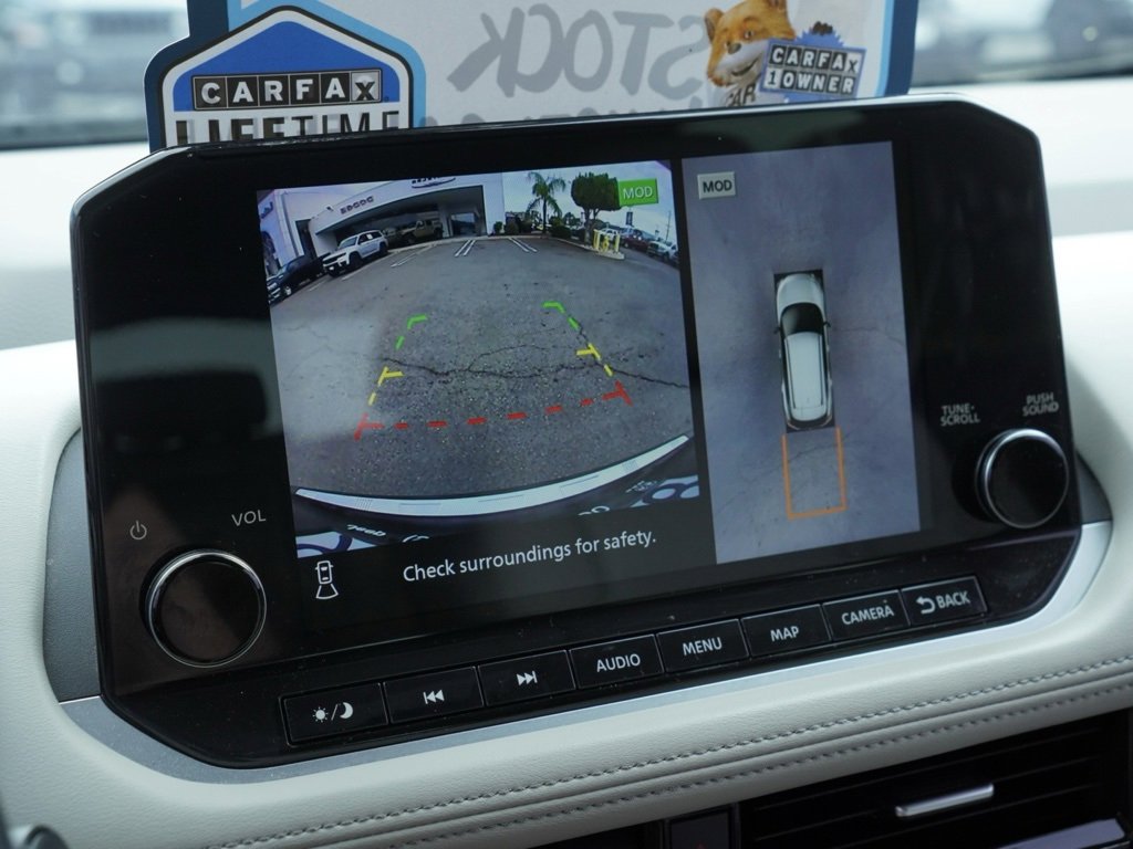 Used 2023 Nissan Rogue SL w/ SL Premium Package image 16