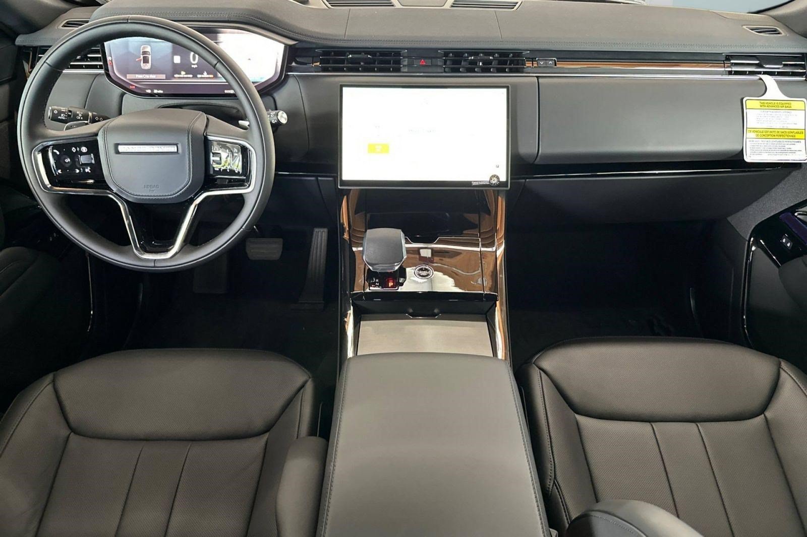 New 2026 Land Rover Range Rover Sport SE AWD/4WD image 15