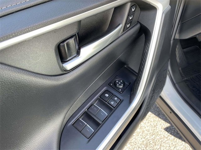 Used 2023 Toyota RAV4 Limited image 19