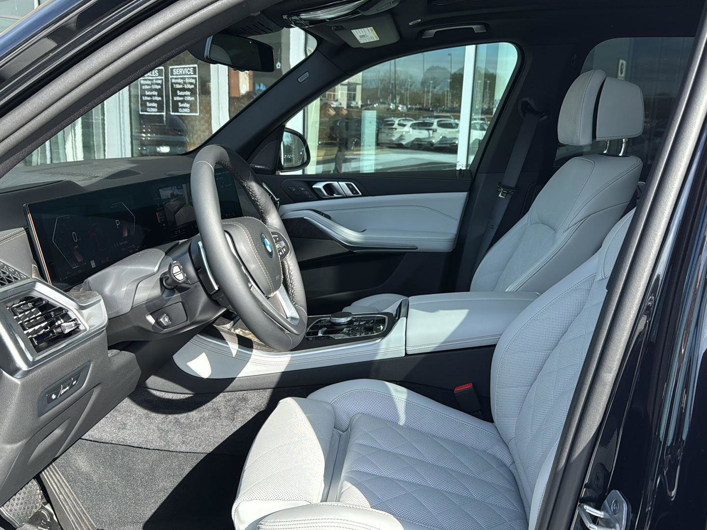 New 2026 BMW X5 xDrive40i image 9