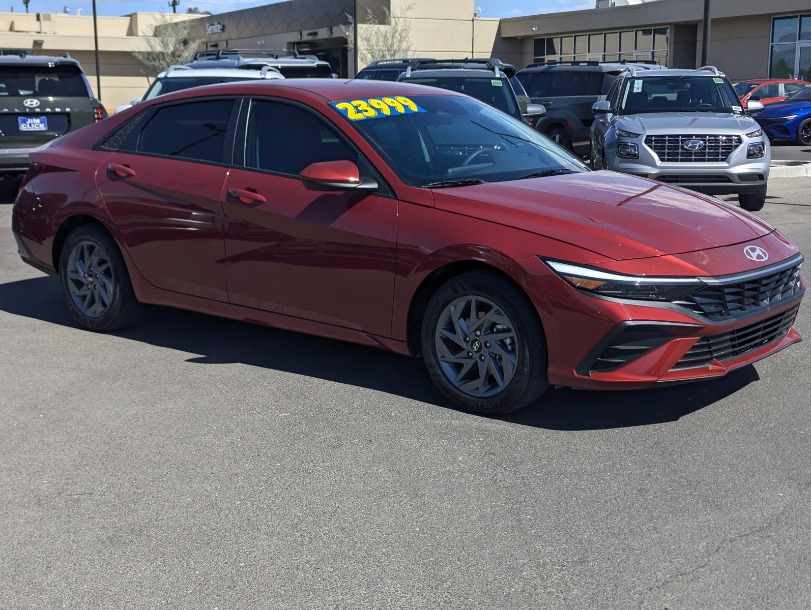 Used 2025 Hyundai Elantra Hybrid FWD image 1