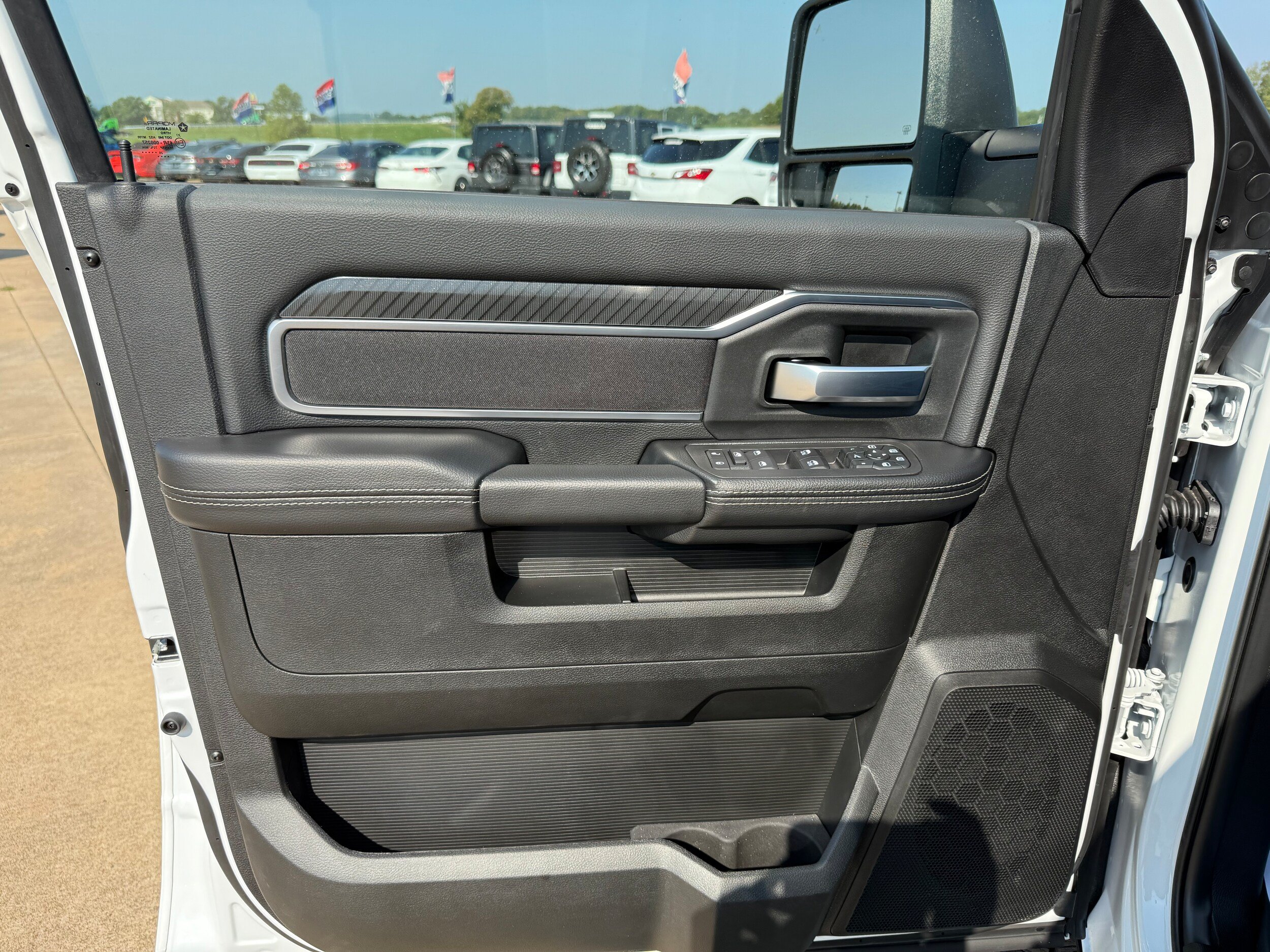New 2026 RAM 2500 Big Horn AWD/4WD image 7