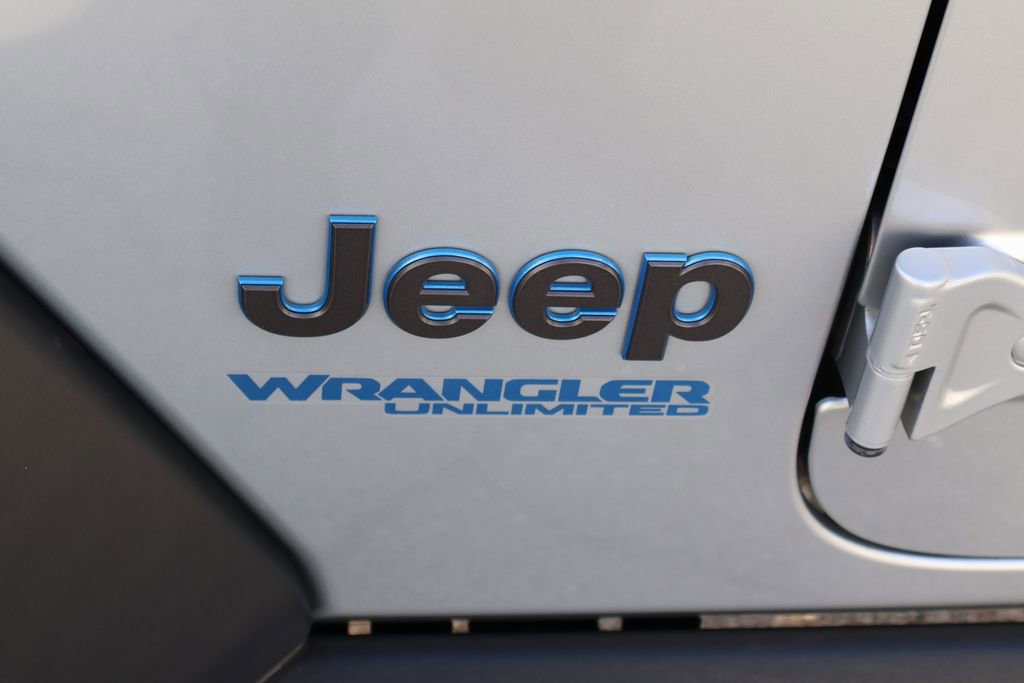 Used 2022 Jeep Wrangler Unlimited Rubicon 4xe w/ Cold Weather Group image 22