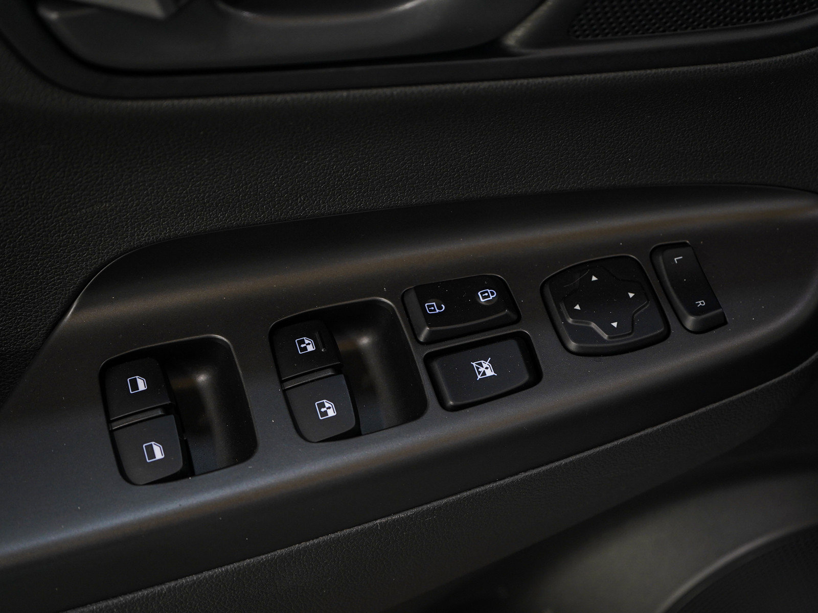 Used 2019 Hyundai Kona SEL w/ SEL Tech Package 02 image 21