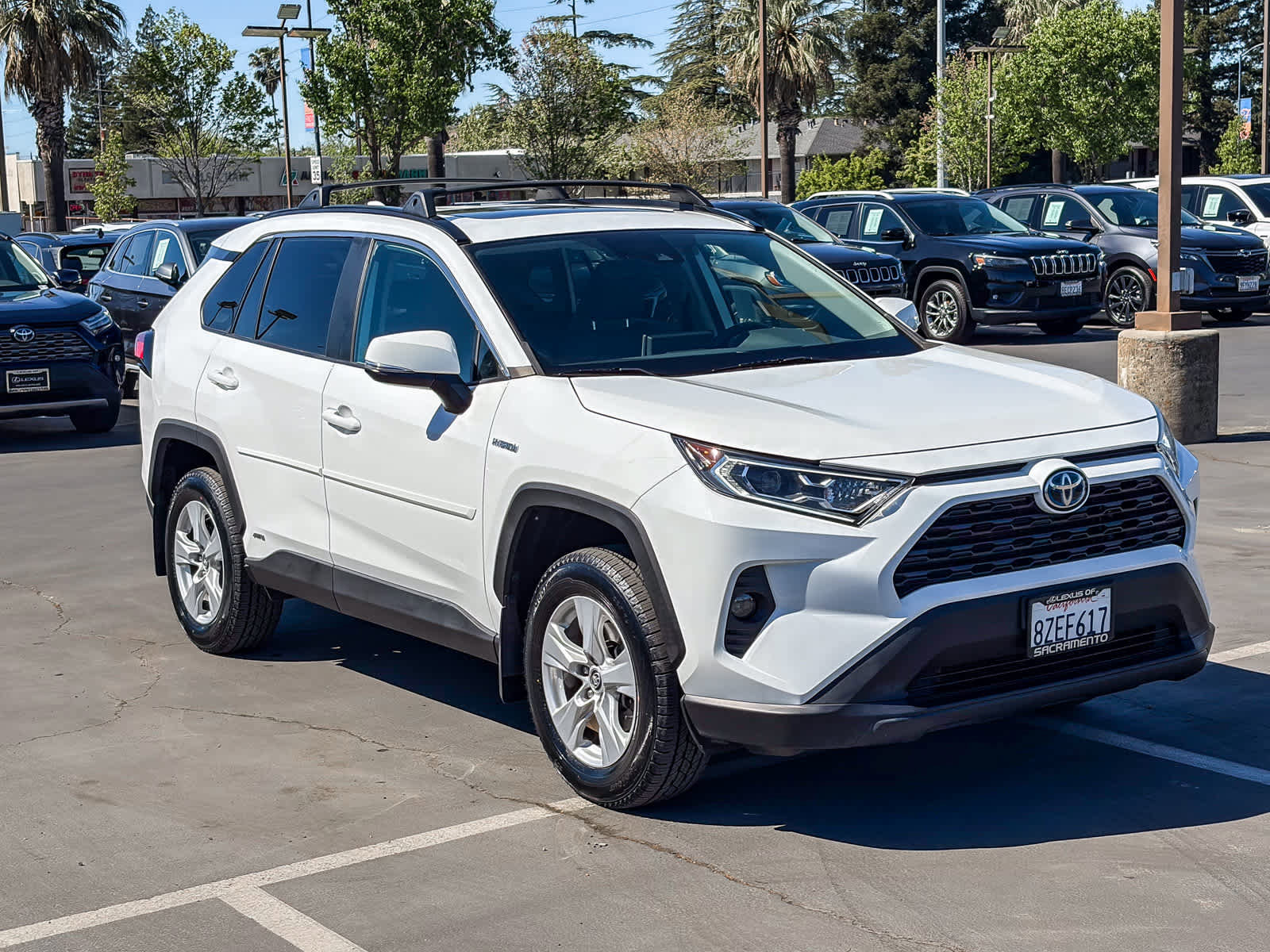 Used 2020 Toyota RAV4 XLE w/ Convenience Package image 5