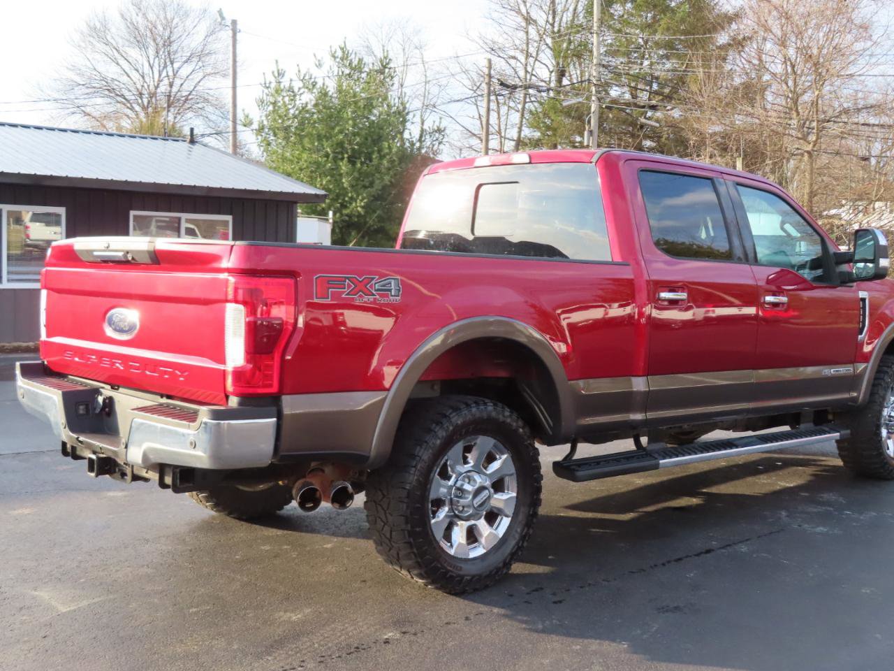 Used 2017 Ford F350 Lariat w/ Chrome Package image 18