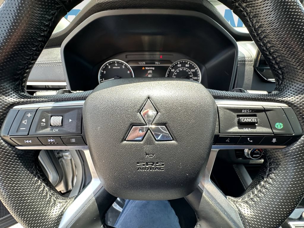 Used 2024 Mitsubishi Outlander SE FWD image 20