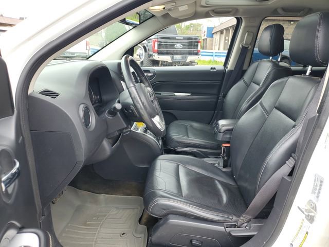 Used 2016 Jeep Compass High Altitude AWD/4WD image 12