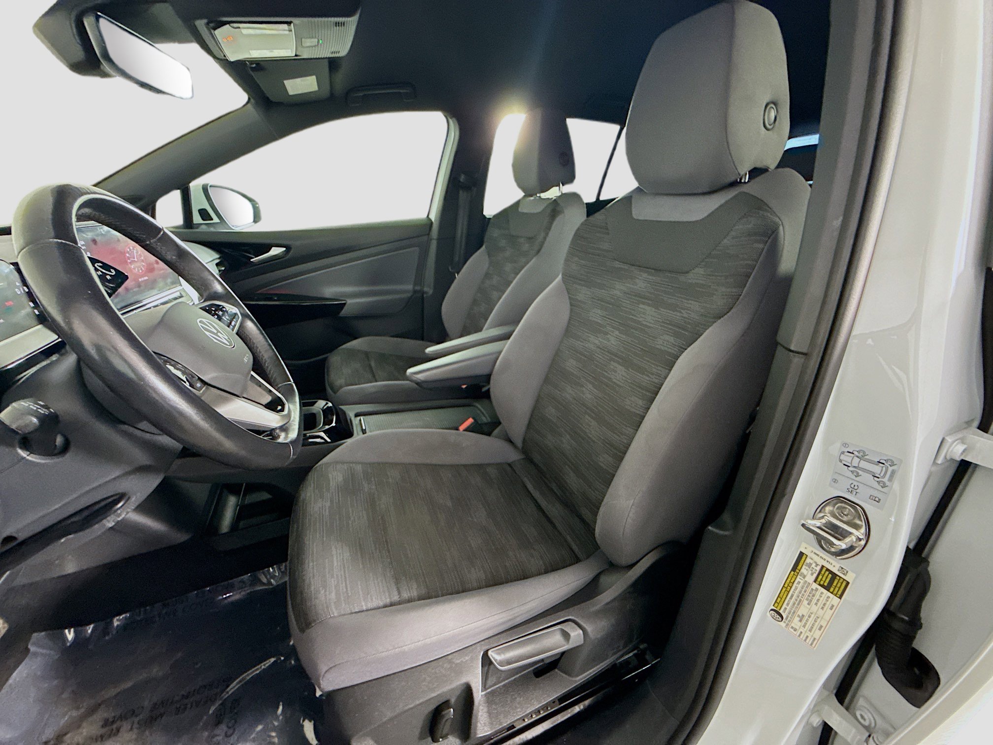 Used 2021 Volkswagen ID.4 Pro w/ ID.4 Protection Package image 22