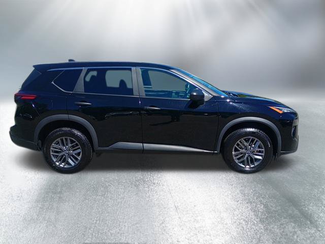 Used 2024 Nissan Rogue S AWD/4WD image 7