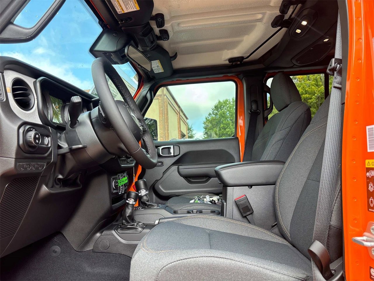 New 2025 Jeep Gladiator Sport image 27